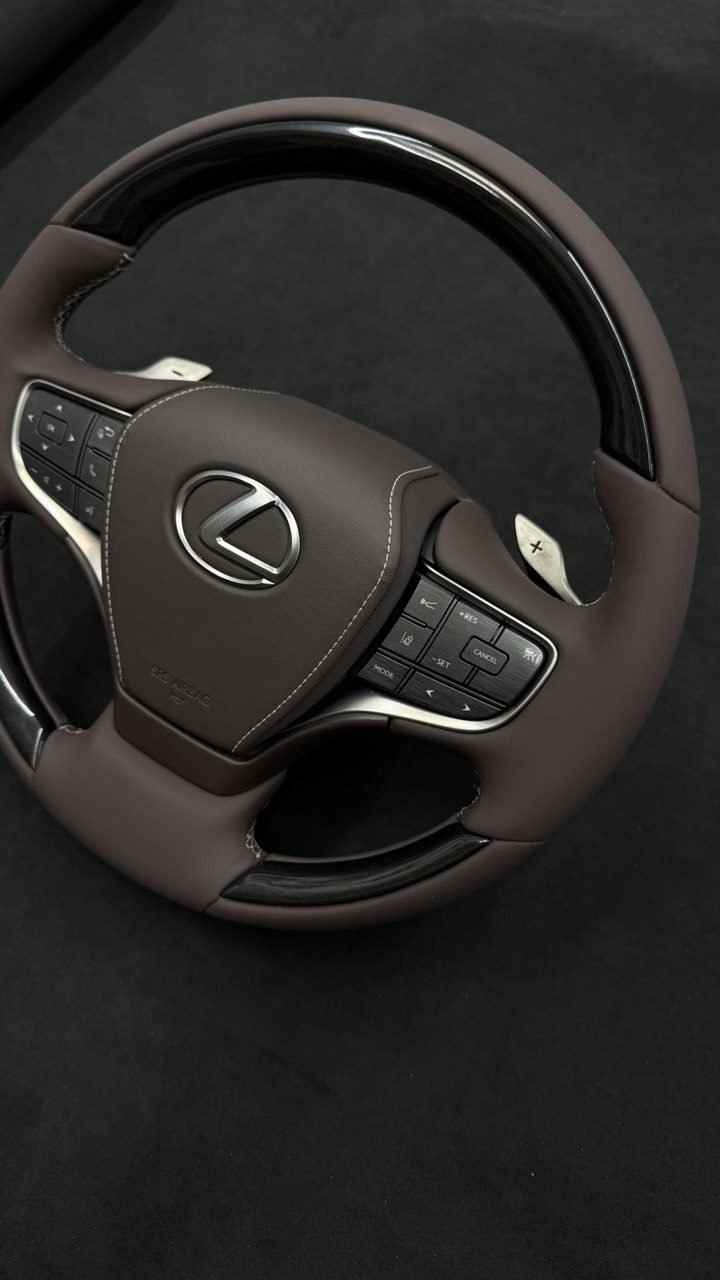 Lexus steering wheel, wood and leather, restored