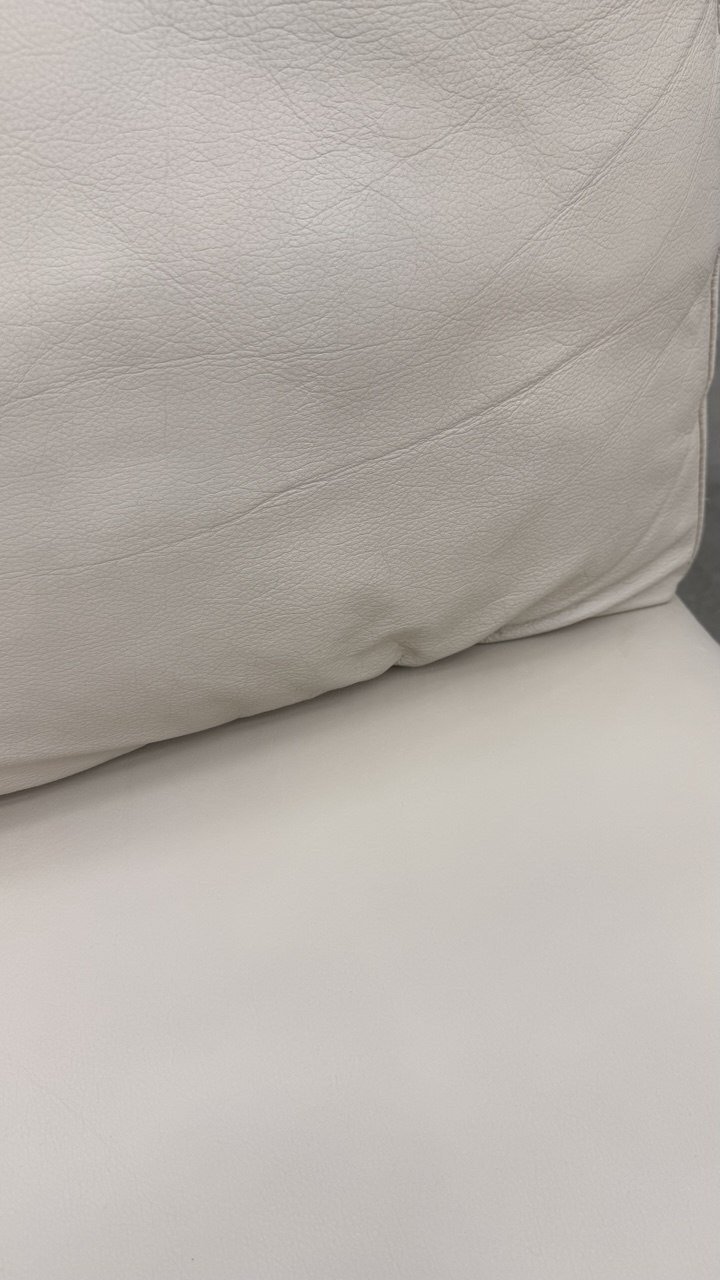 The same cushion, scratches removed